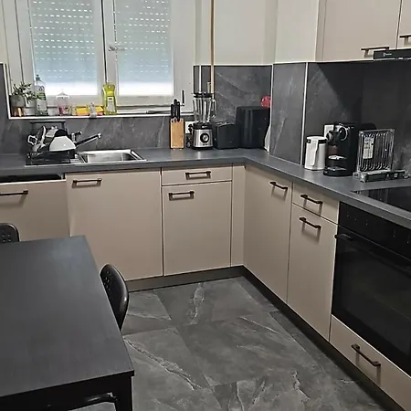 דירה Renovated -